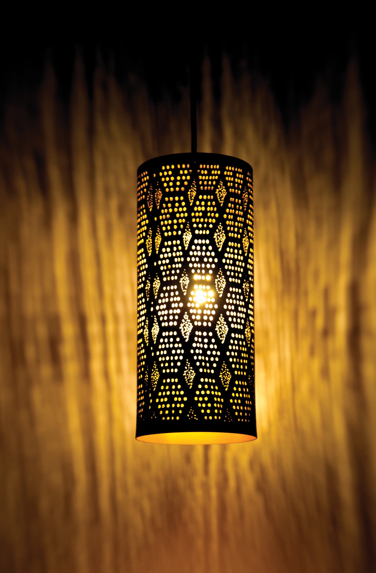 VK Lighting Κρεμαστό Φωτιστικό Μοντέρνο Μονόφωτο Μαύρο VK/03118PE/B